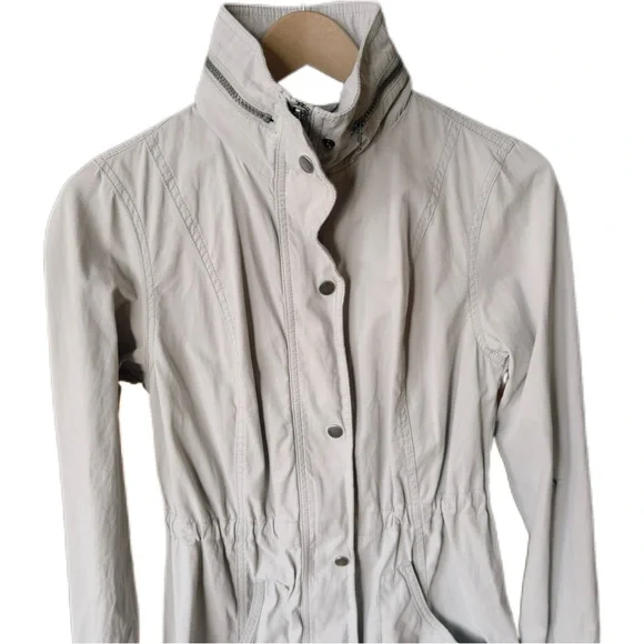 Mossimo Supply Co. Women's Light Grey Utility Jacket - Picture 3 of 6
